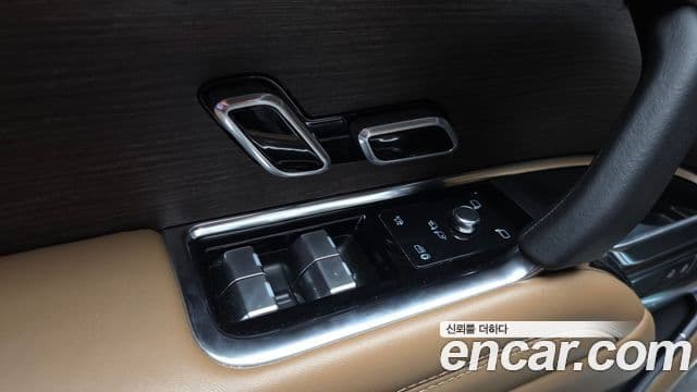 Land Rover Range Rover 2022 — ფოტო 10/40