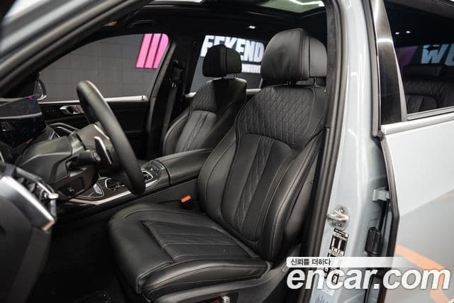 BMW X7 2026 — Photo 7/10