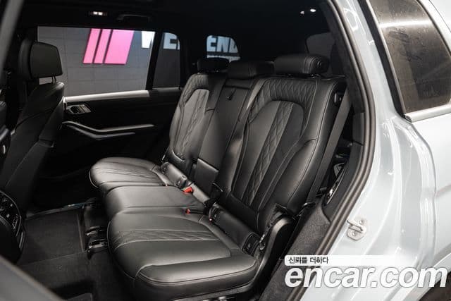 BMW X7 2026 — Photo 1/10
