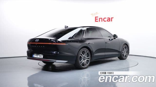 Hyundai Grandeur Hybrid 2023 — Şəkil 3/37