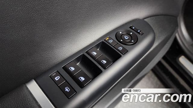 Hyundai Grandeur Hybrid 2023 — ფოტო 35/37