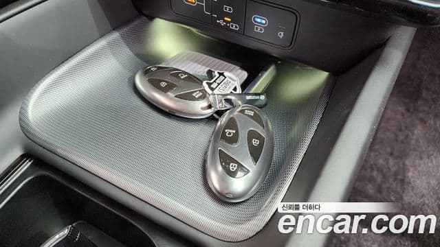 Hyundai Grandeur Hybrid 2023 — Şəkil 9/37