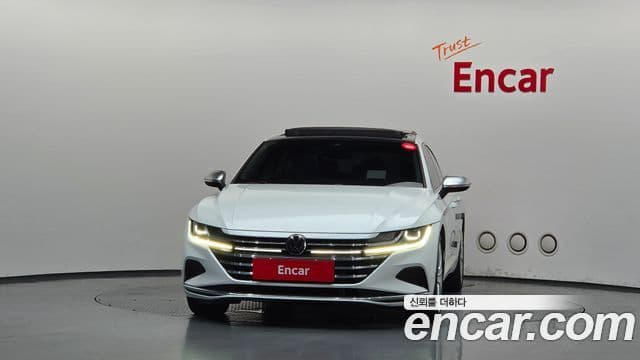 Volkswagen Arteon 2023 — Photo 35/36