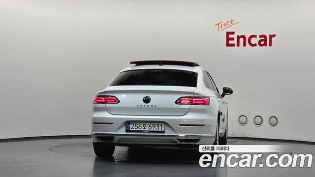 Volkswagen Arteon 2023 — Photo 23/36