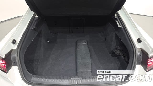 Volkswagen Arteon 2023 — Photo 16/36