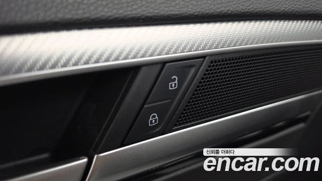 Volkswagen Arteon 2023 — Photo 13/36