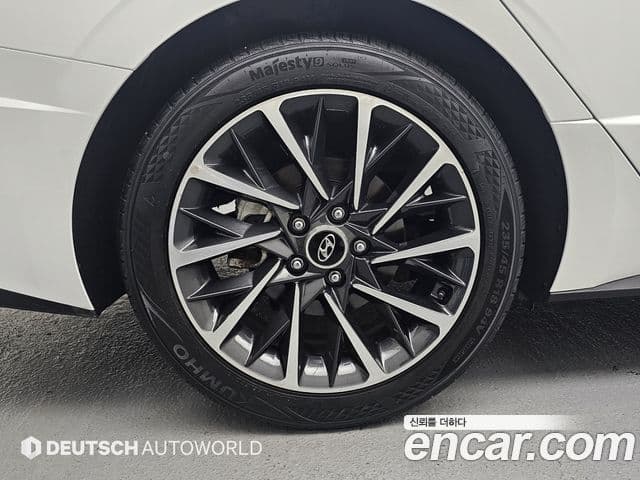Hyundai Sonata Hybrid 2022 — ფოტო 12/20