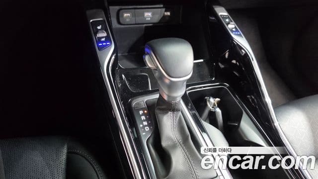 Kia Sorento 2023 — Фото 9/20