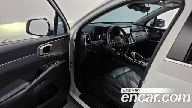Kia Sorento 2023 — Фото 10/20