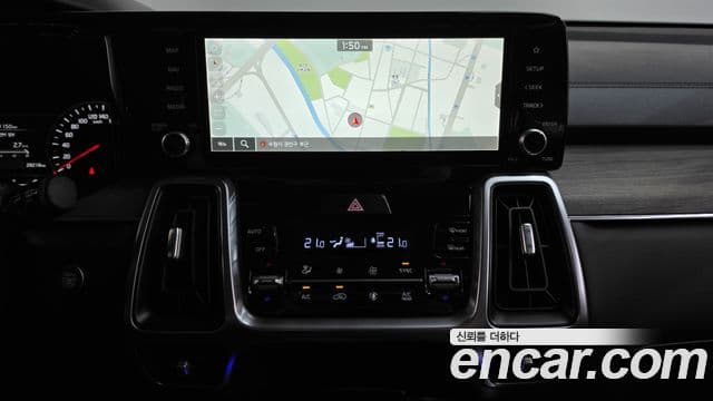 Kia Sorento 2023 — Фото 12/20