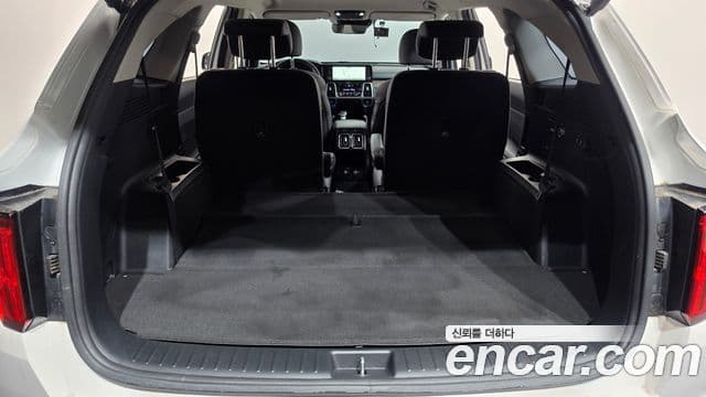 Kia Sorento 2023 — Фото 19/20