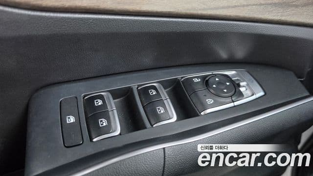 Kia Sorento 2023 — ფოტო 27/34