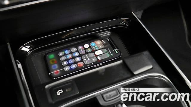 Mercedes-Benz GLB-Class 2021 — Photo 15/20