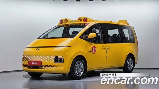 Hyundai Staria 2021 — Photo 22/34