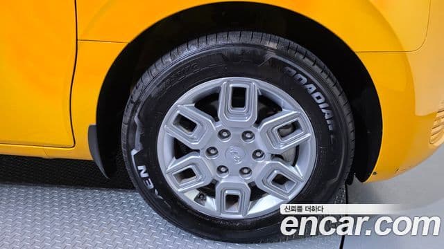 Hyundai Staria 2021 — Photo 30/34