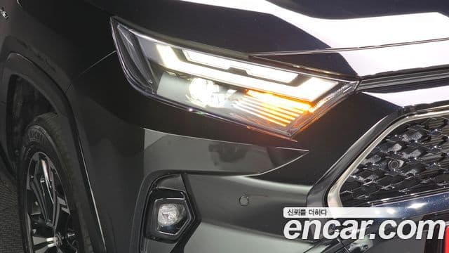 Toyota RAV4 2025 — Photo 32/32