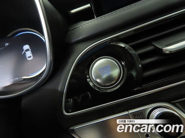 Genesis G70 2021 — Photo 8/20