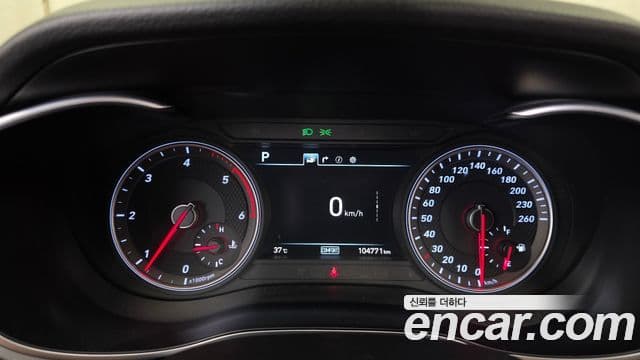Genesis G70 2018 — ფოტო 11/33