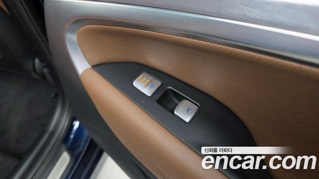 Genesis G70 2018 — ფოტო 29/33