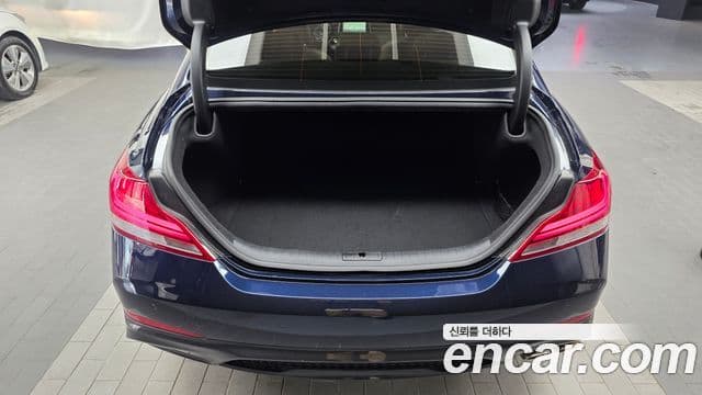 Genesis G70 2018 — ფოტო 14/33