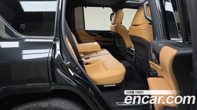 Lexus LX 2025 — ფოტო 6/37