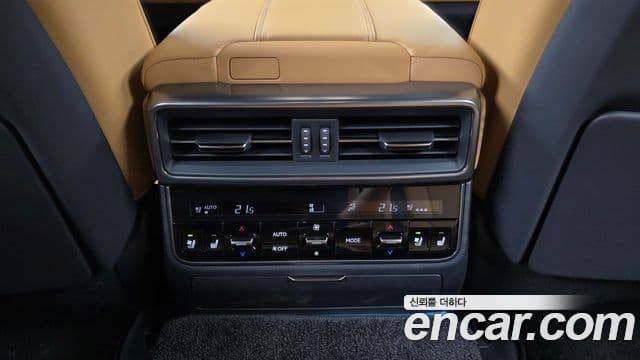 Lexus LX 2025 — ფოტო 7/37