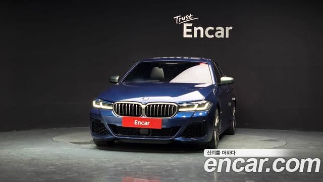BMW 5 Series 2021 — Şəkil 12/35