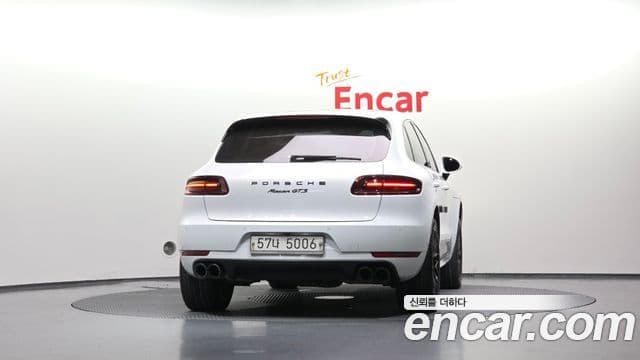 Porsche Macan 2018 — Şəkil 9/20