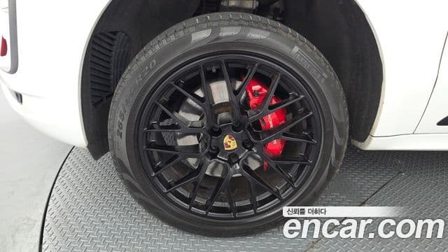 Porsche Macan 2018 — Şəkil 4/20