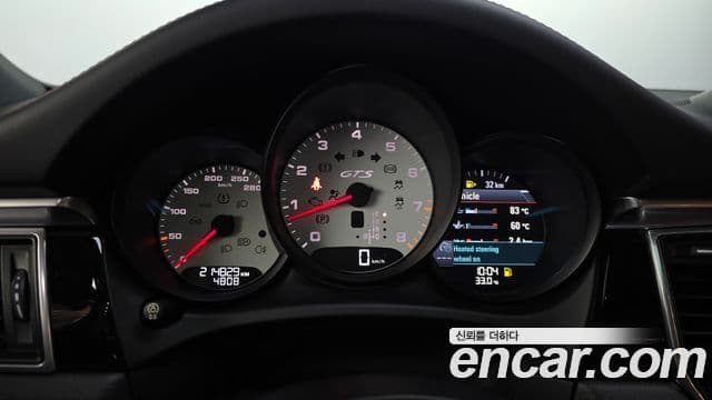 Porsche Macan 2018 — Şəkil 11/20
