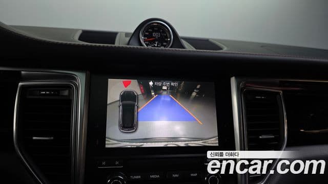 Porsche Macan 2018 — Şəkil 20/20