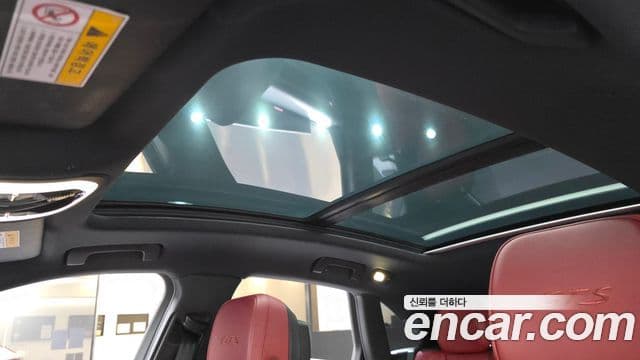 Porsche Macan 2018 — Şəkil 19/20