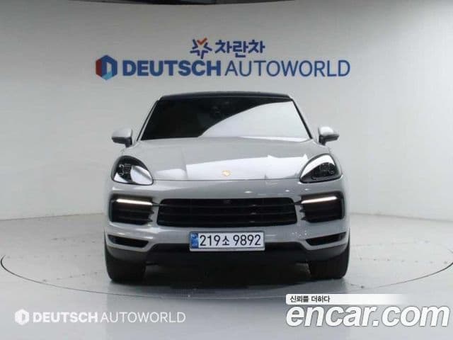 Porsche Cayenne 2020 — ფოტო 17/20