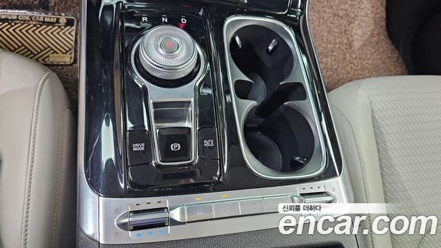 Kia Carnival 2021 — Фото 9/20