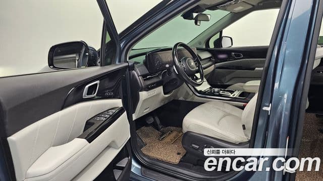 Kia Carnival 2021 — Фото 10/20