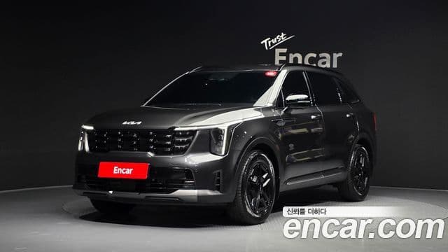 Kia Sorento 2023 — Фото 1/20