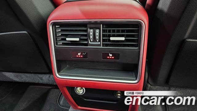 Porsche Cayenne 2019 — ფოტო 9/30