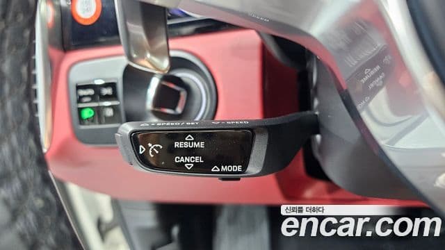 Porsche Cayenne 2019 — ფოტო 12/30