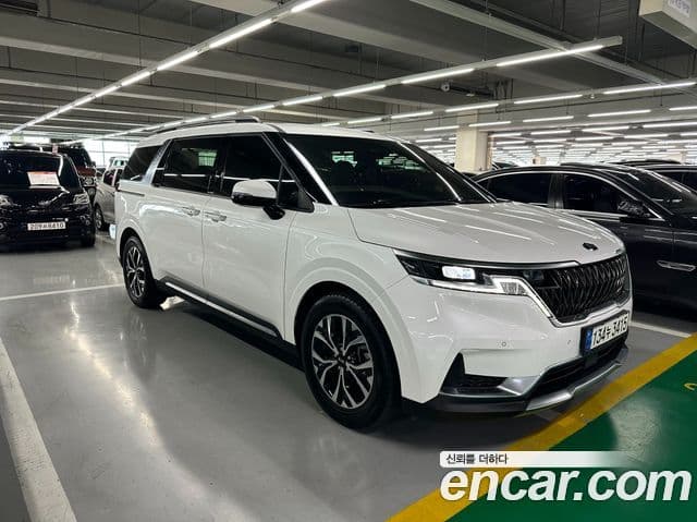 Kia Carnival 2021 — Фото 3/20