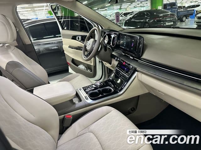 Kia Carnival 2021 — Фото 12/20