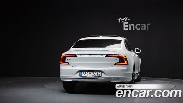 Volvo S90 2025 — Фото 4/20