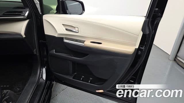 Toyota Sienna 2022 — Photo 17/30