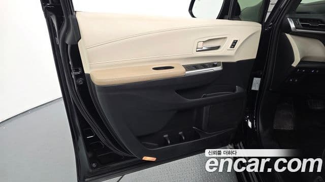 Toyota Sienna 2022 — Photo 5/30