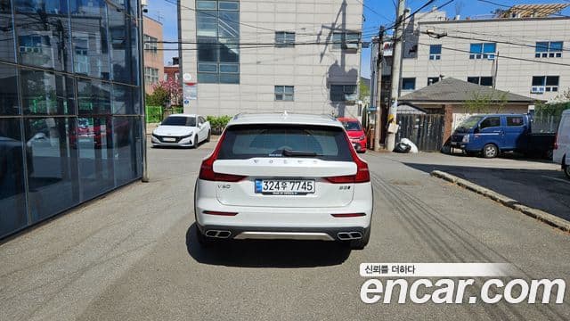 Volvo V60 Cross Country 2021 — ფოტო 12/12