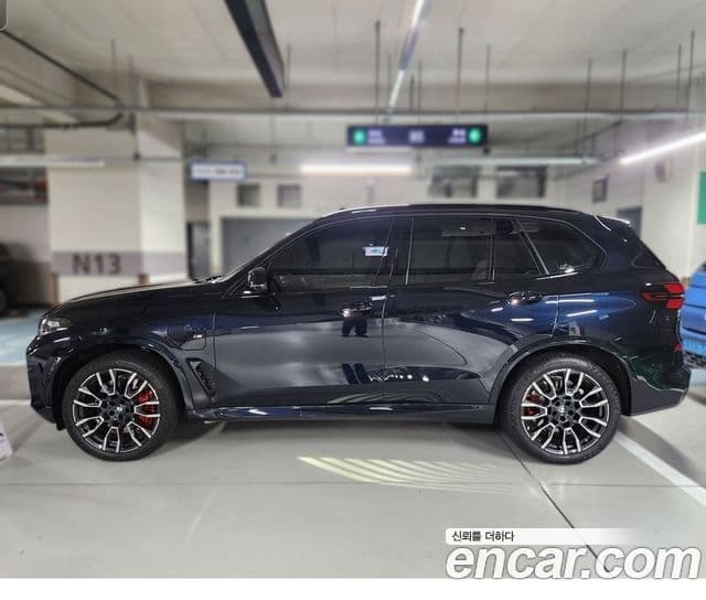 BMW X5 2026 — Photo 1/17