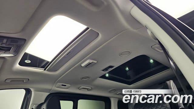Hyundai Staria 2021 — Фото 19/20