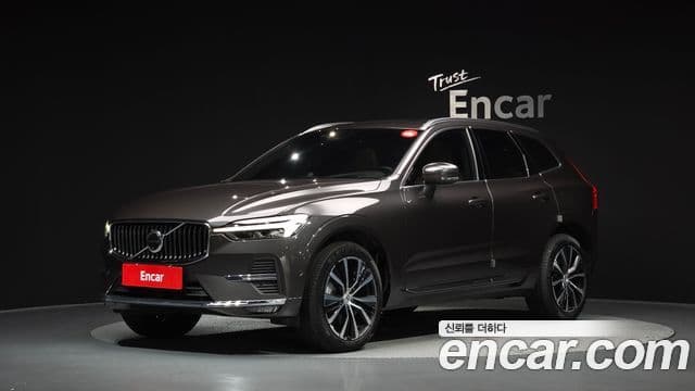 Volvo XC60 2025 — Фото 10/20