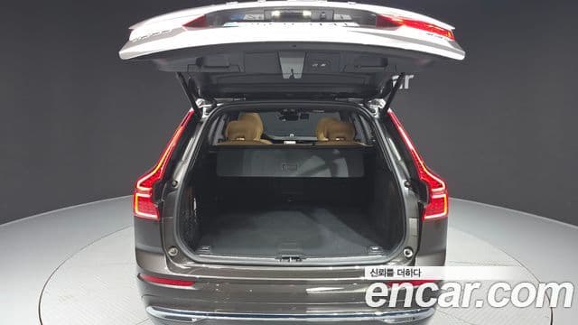 Volvo XC60 2025 — Фото 20/20