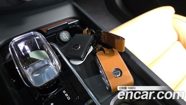 Volvo XC60 2025 — Photo 11/33
