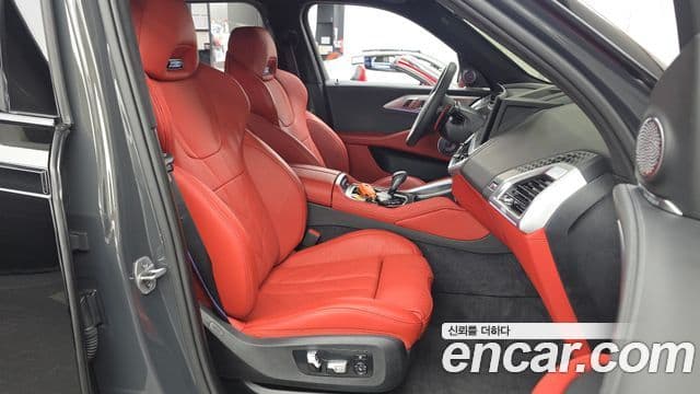 BMW XM 2025 — Photo 29/34
